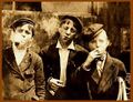 Trois Fumeurs St.Louis 1910.jpg