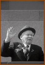 ...камерная, очень камерная, почти совсем камерная — для тех, кто понимает или помнит..